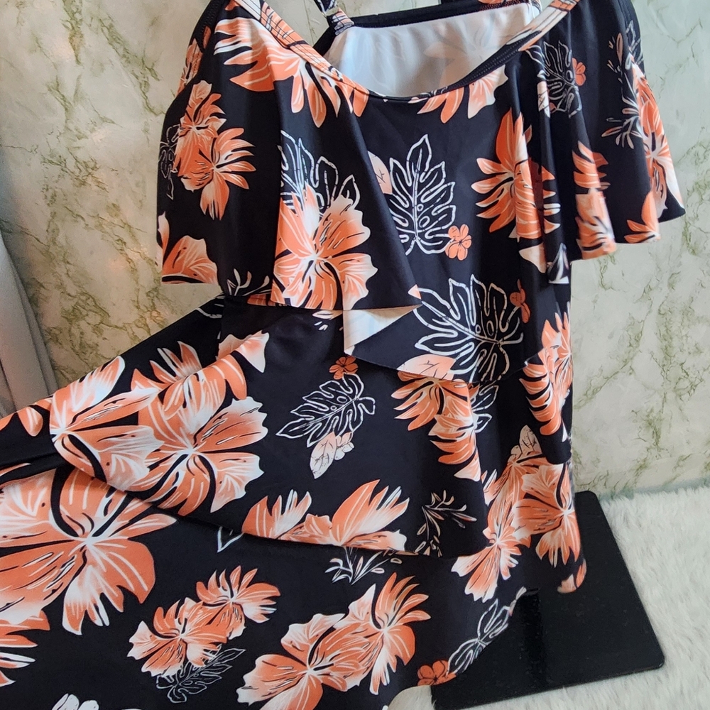 B2PRITY Pretty SWIM TOP - Picture 3 of 13